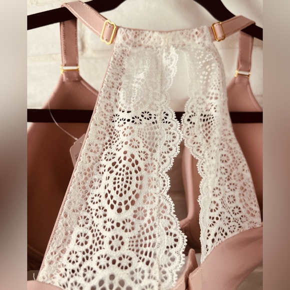 NWT Soma Embraceable Geo Lace
Racerback Underwire Bra 40 C Adobe Rose pink #0499 - Picture 5 of 12